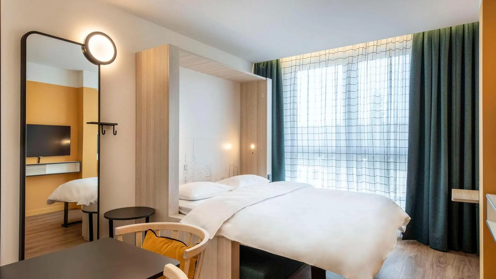 Aparthotel Adagio Access Porte De Camargue Saint-Martin-de-Crau France